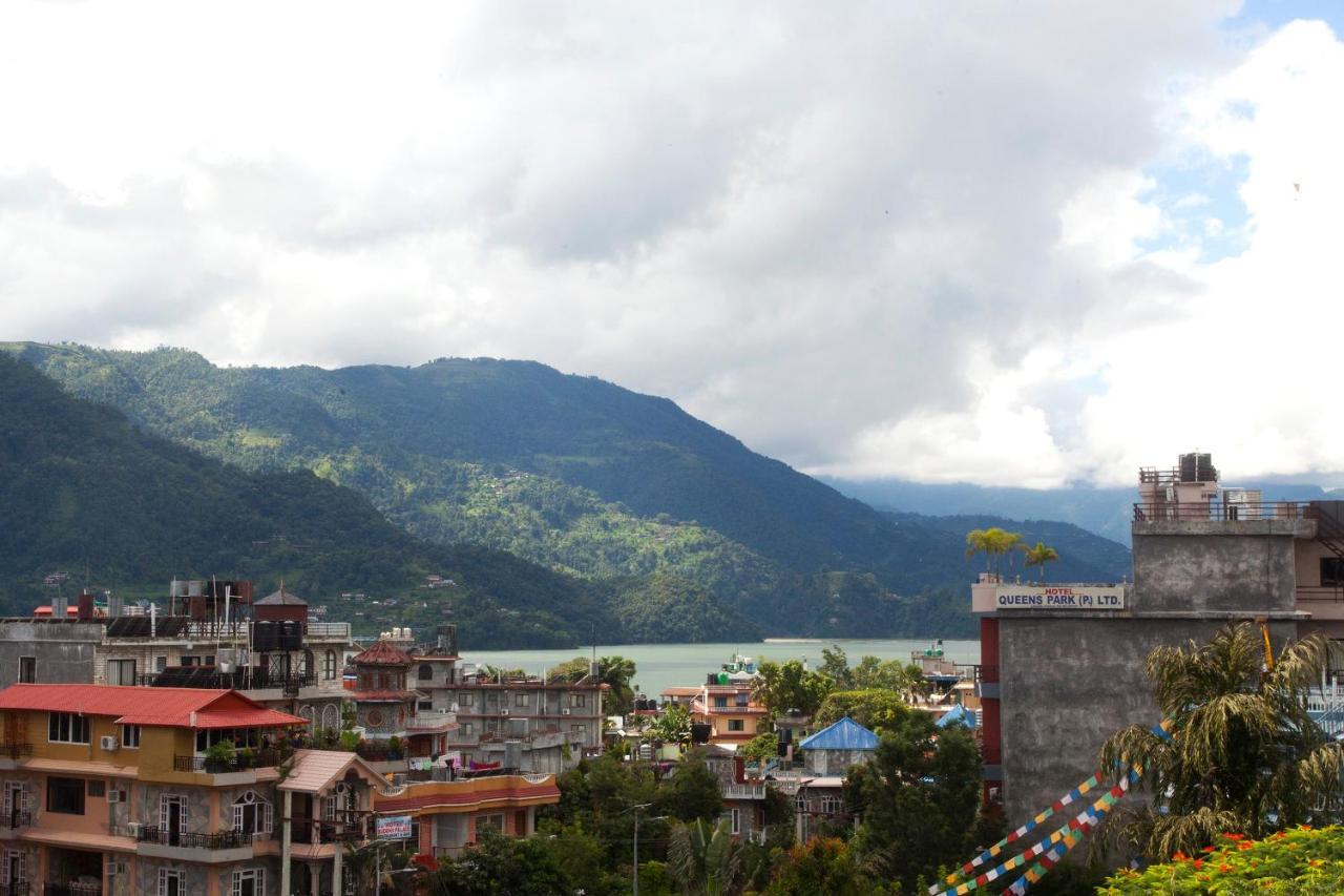 Hotel Middle Point Pvt Ltd Pokhara Kültér fotó