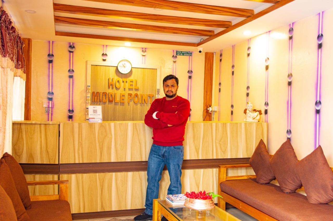 Hotel Middle Point Pvt Ltd Pokhara Kültér fotó