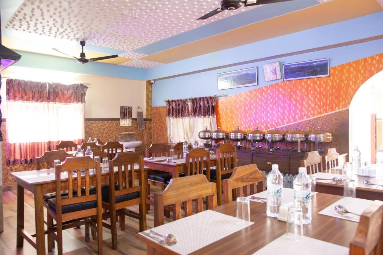 Hotel Middle Point Pvt Ltd Pokhara Kültér fotó