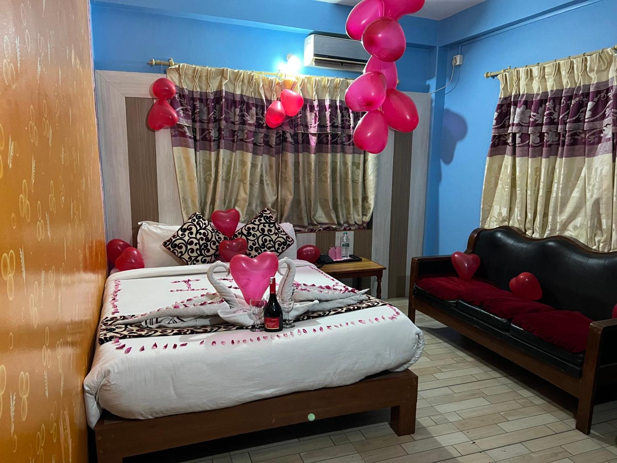 Hotel Middle Point Pvt Ltd Pokhara Kültér fotó